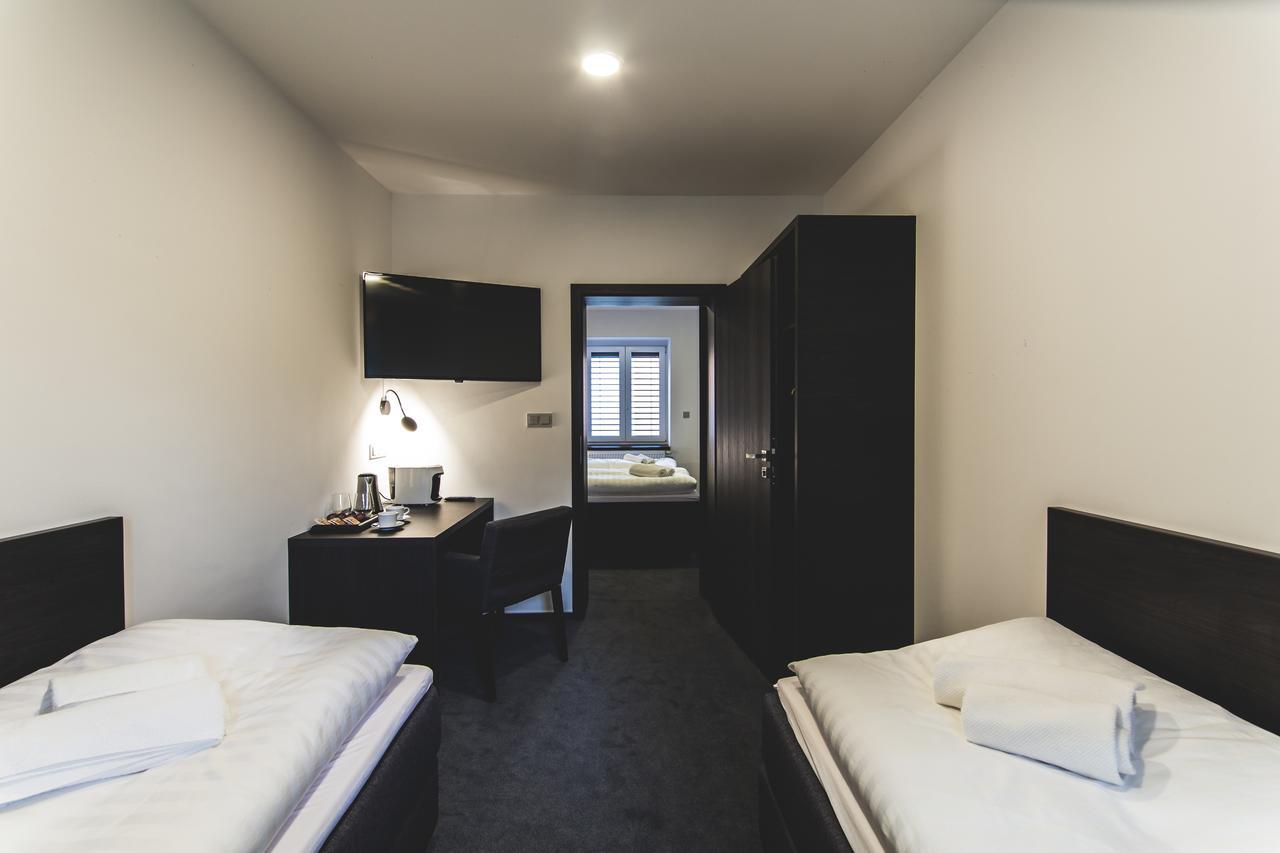 Silesia Residence Ostrava Exterior foto A room at the hotel